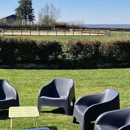 La Crinière Au Vent Hébergement de vacances Étréaupont