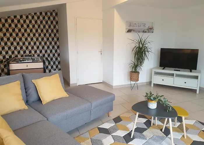 Holiday home La Criniere Au Vent Etreaupont